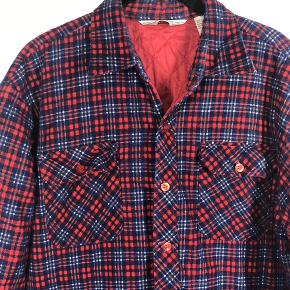 Timber Run red & blue plaid quilted shajacket size large - Picture 2 of 10